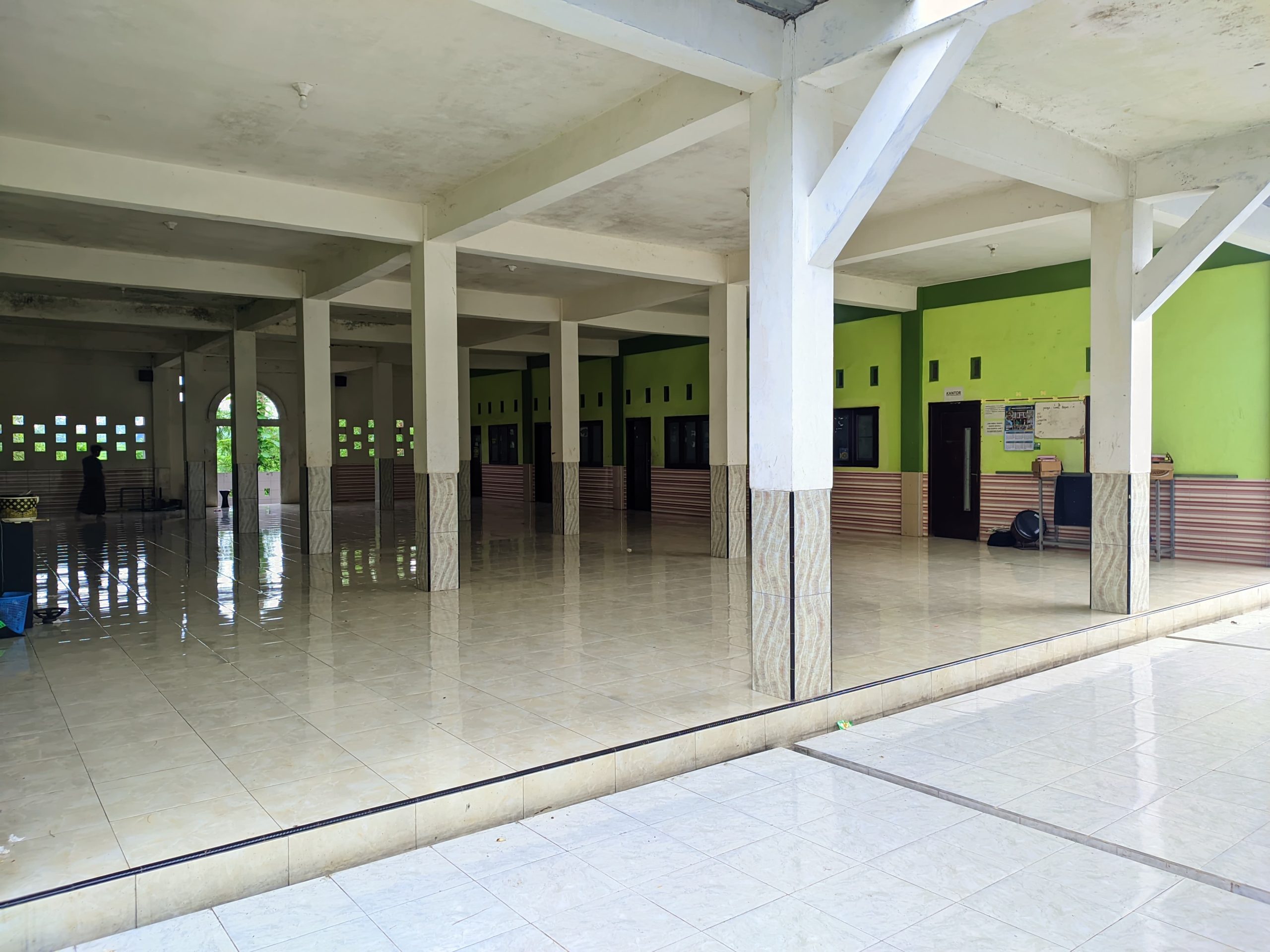 Aula Ponpes Darul Huda